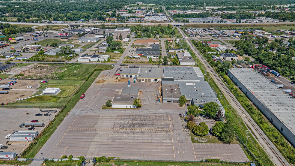 More Photos Of 3302 Kent St, Flint Distribution For Lease