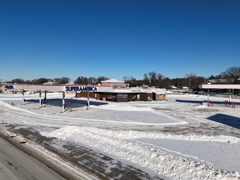 More Photos Of 600 Highway 10 S, Saint Cloud Convenience Store For Sale