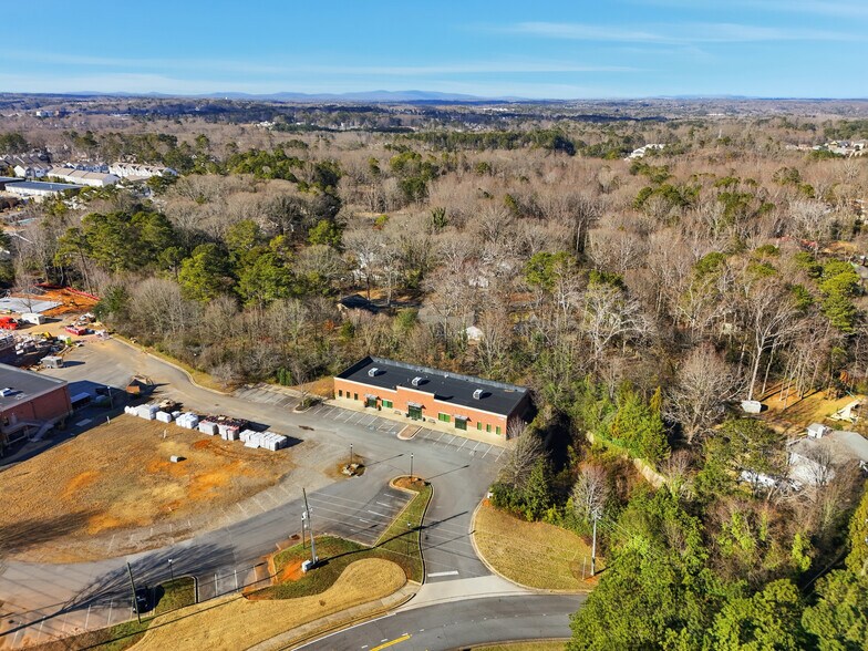 More Photos Of 11303 Highway 92, Woodstock Freestanding For Sale