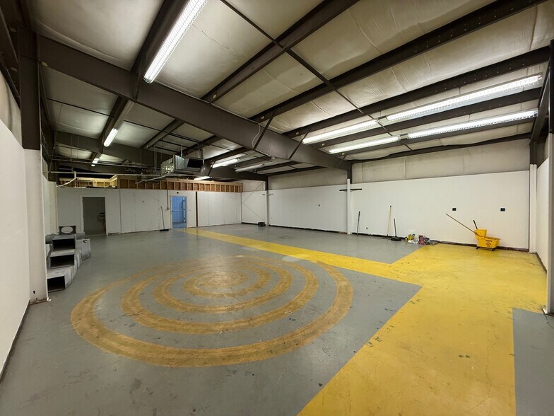 More Photos Of 892 Riverside St, Portland Warehouse For Sale