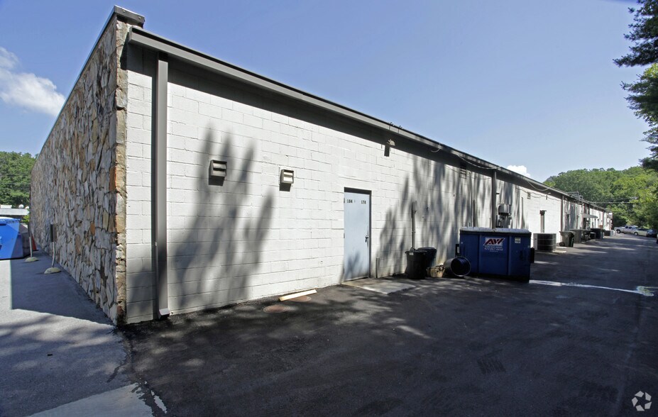 More Photos Of 1238 Taft Hwy, Signal Mountain General Retail For Sale