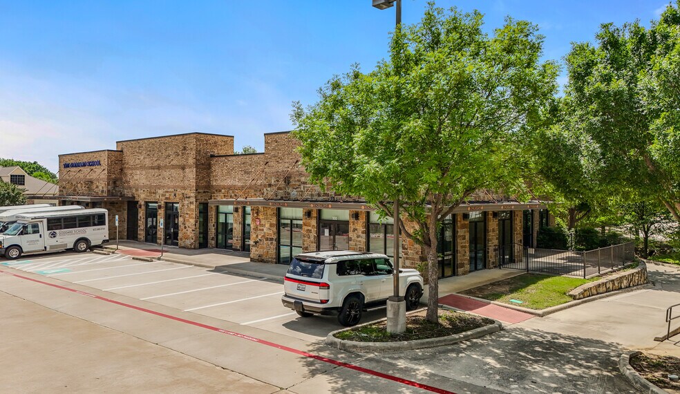 More Photos Of 445 W Southlake Blvd, Southlake Freestanding For Sale