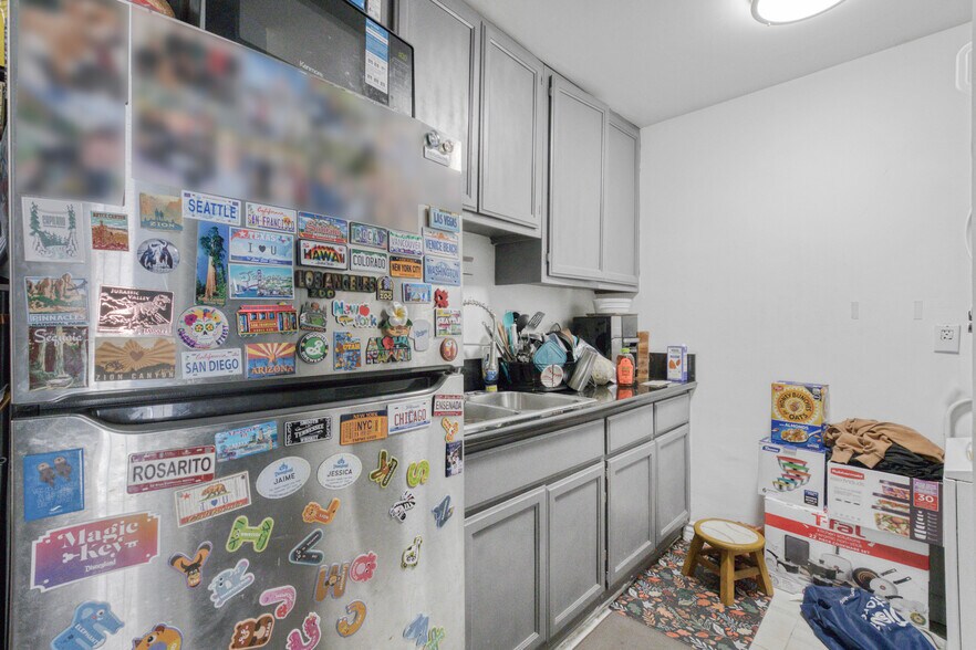 More Photos Of 5447 Blackwelder St, Los Angeles Apartments For Sale