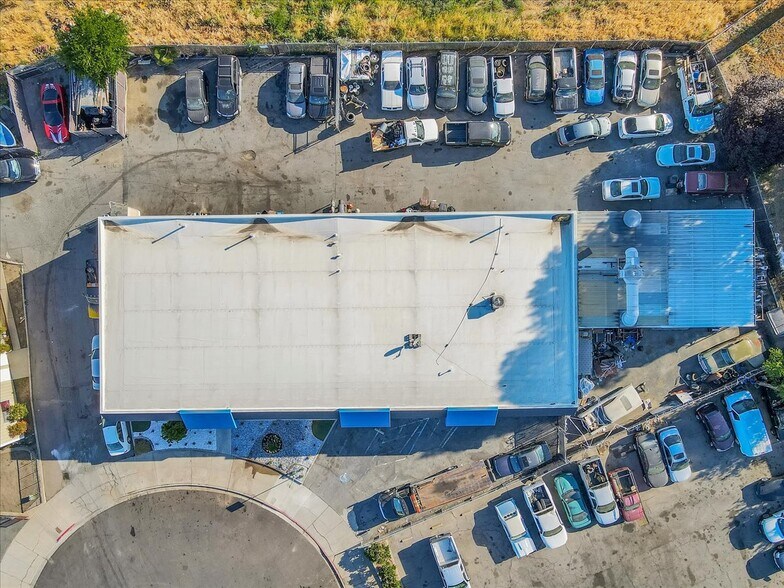 More Photos Of 2505 Devpar Ct, Antioch Auto Repair For Sale