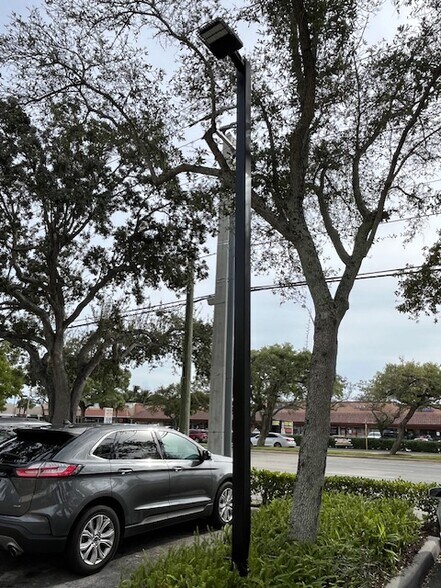 More Photos Of 3325 W Hillsboro Blvd, Deerfield Beach Bank For Lease