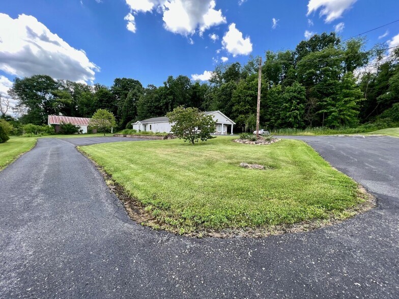 More Photos Of 1980 Pa-54 Hwy, Montgomery Office For Sale