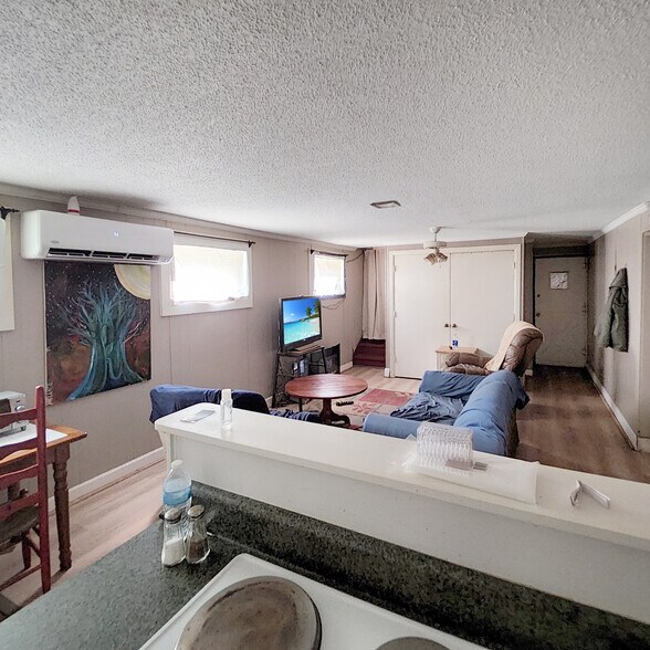 More Photos Of 1201 Crescent St, Summerton Apartments For Sale