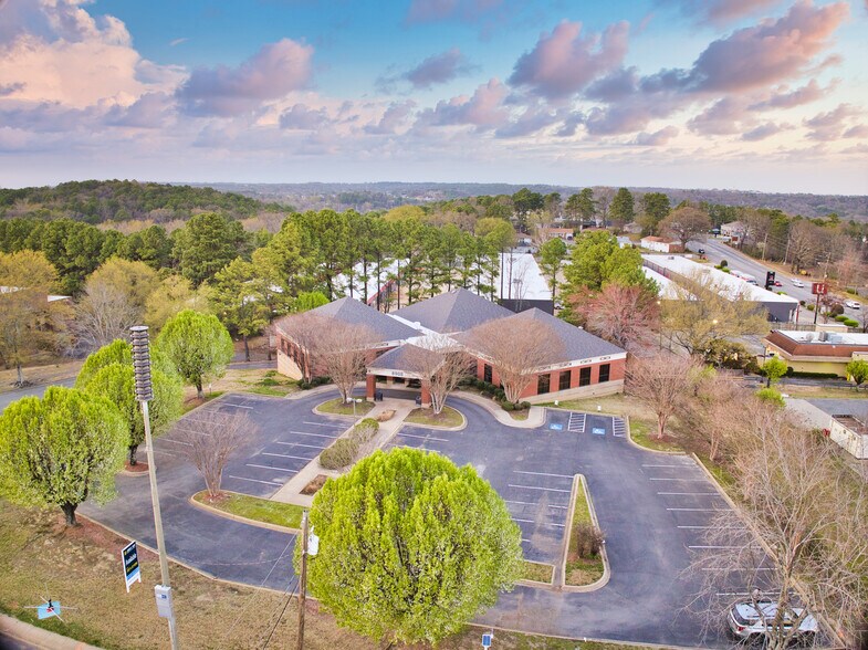 More Photos Of 8908 Kanis Rd, Little Rock Medical For Lease