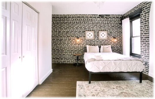 More Photos Of 2008-2010 S Wabash Ave, Chicago Apartments For Sale