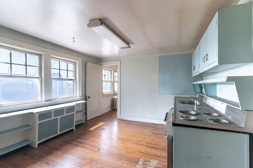 More Photos Of 115 Clifton Ave, Collingdale Specialty For Sale