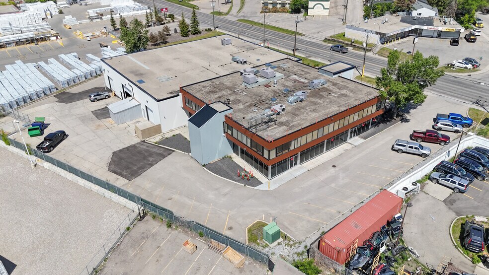 More Photos Of 7207 Fairmount Dr SE, Calgary Storefront Retail Office For Lease