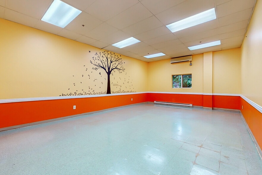 More Photos Of 185 State Route 183, Stanhope Medical For Sale