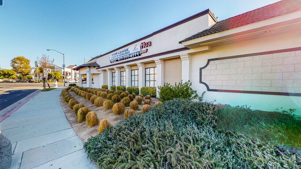 More Photos Of 2000 W Main St, Alhambra Restaurant For Lease