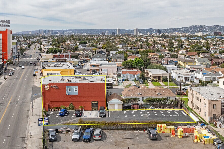 More Photos Of 4109-4117 W Pico Blvd, Los Angeles Office For Sale