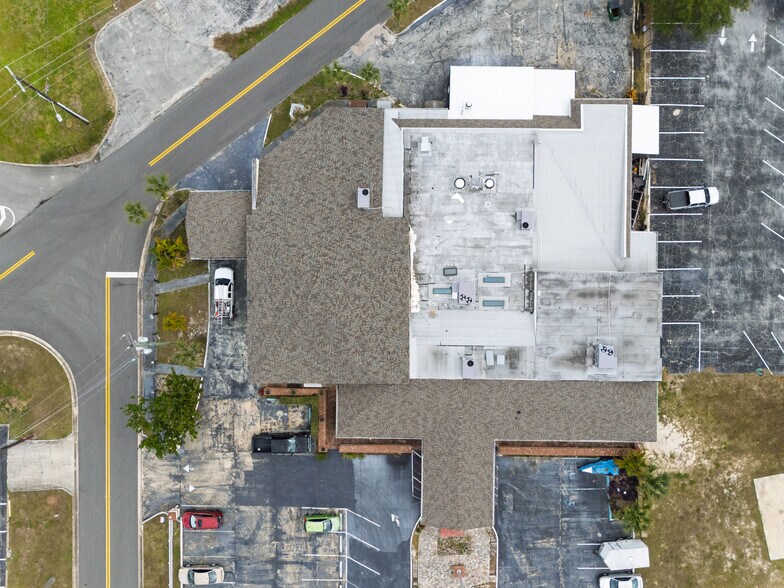 More Photos Of 300 N Cocoa Blvd, Cocoa Restaurant For Lease