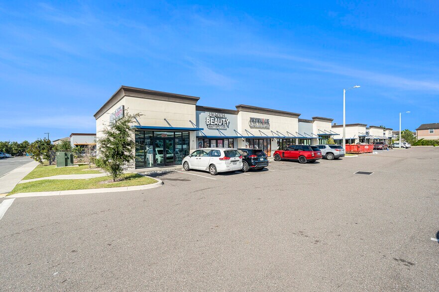 More Photos Of 9070 Progress Blvd, Riverview General Retail For Lease