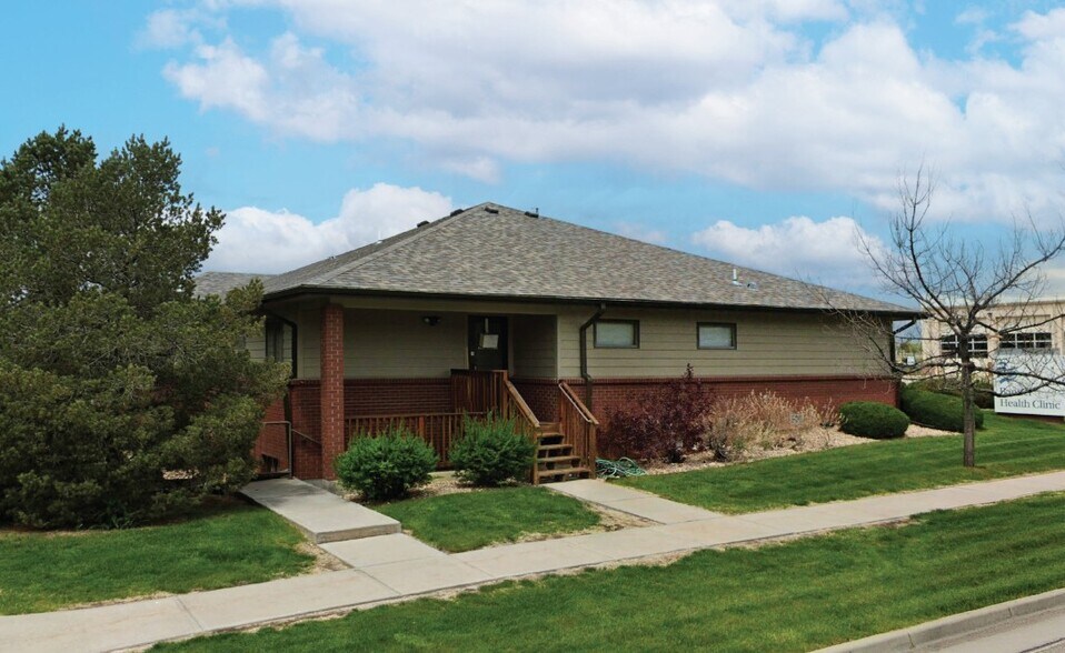 Primary Photo Of 401 10th St, Berthoud Medical For Sale