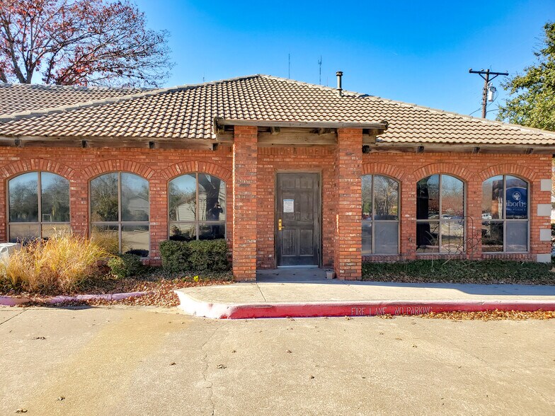 More Photos Of 326 Cooper St, Cedar Hill Medical For Lease