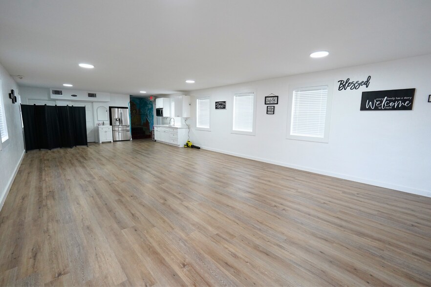 More Photos Of 10402 Pillot St, Jacinto City Religious Facility For Sale