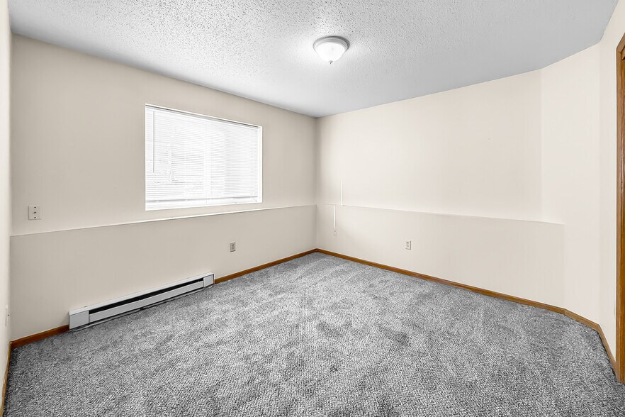 More Photos Of 1201 E Bell Ave, Des Moines Apartments For Sale