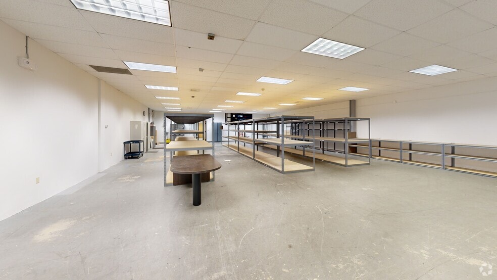Primary Photo Of 111-121 Roberts St, East Hartford Flex For Lease
