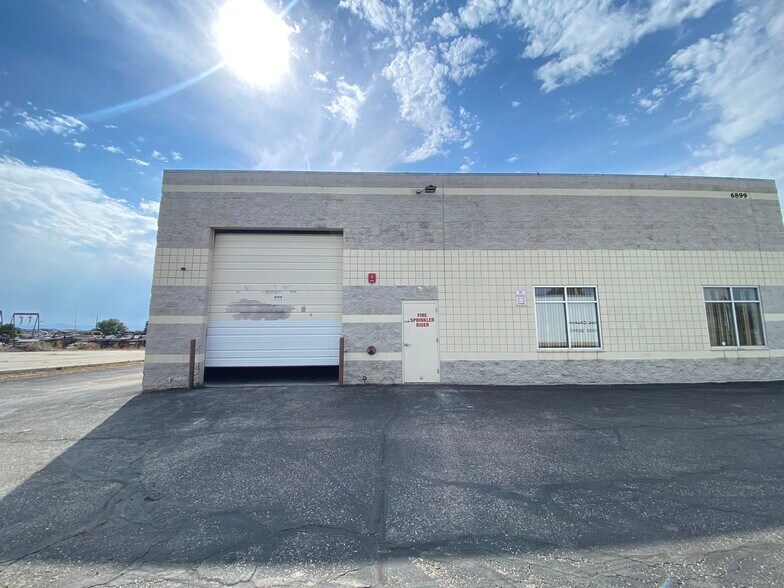 More Photos Of 6899 Pecos St, Denver Warehouse For Lease