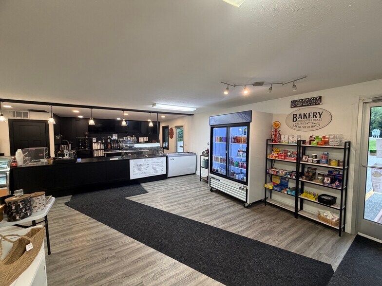 More Photos Of 410 MN-60 Hwy, Elysian Storefront For Sale