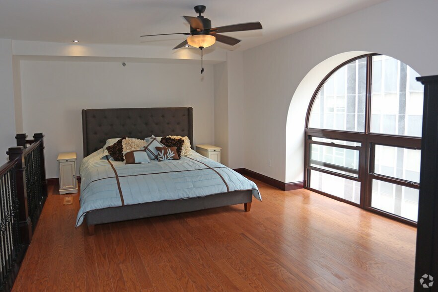 More Photos Of 1014-1024 Locust St, Saint Louis Apartments For Sale