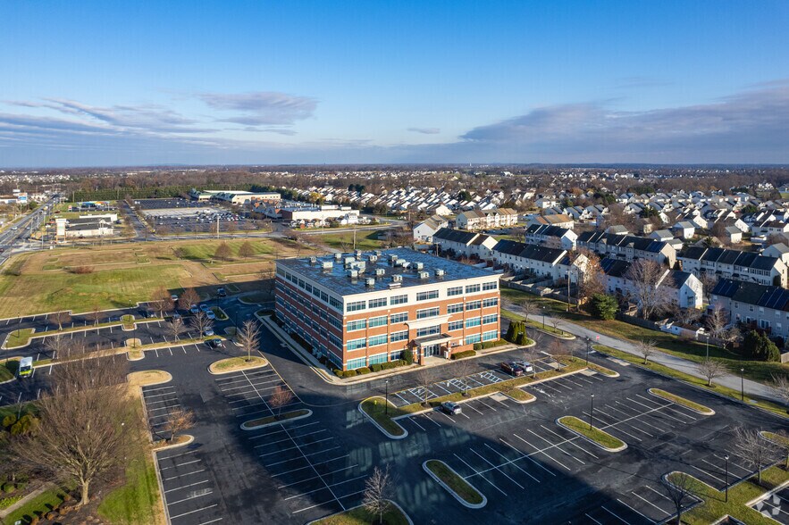 More Photos Of 651 N Broad St, Middletown Office For Lease