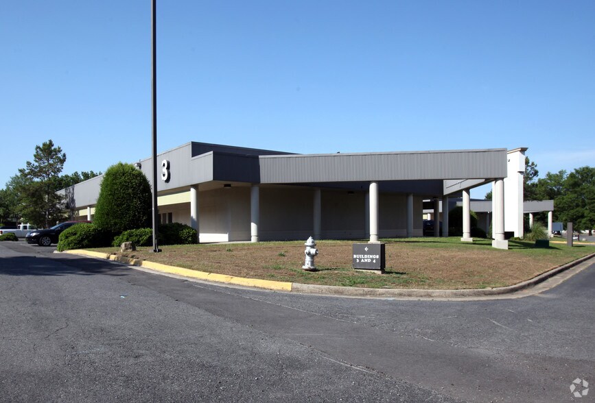 More Photos Of 11701- I-30 Hwy, Little Rock Unknown For Lease