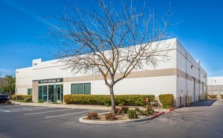 Primary Photo Of 1250 Dupont Ct, Manteca Warehouse For Sale