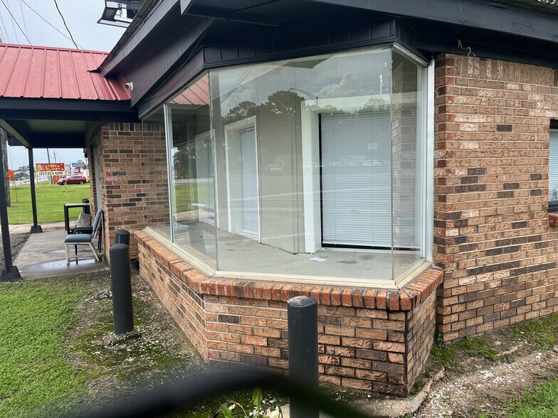 More Photos Of 5701 Us-90 Hwy, Theodore Freestanding For Sale