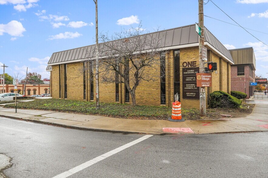 More Photos Of 1 E Livingston Ave, Columbus Office For Lease