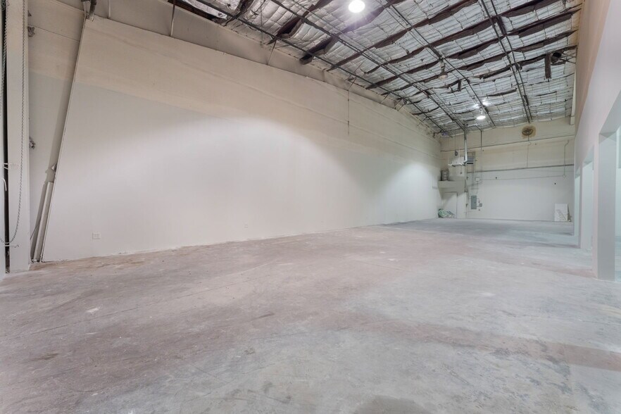 More Photos Of 4650 Judson Ave, Las Vegas Warehouse For Lease