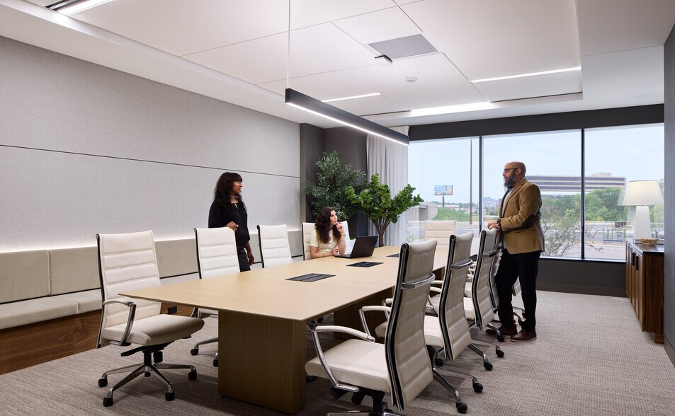 More Photos Of 1 Meridian Crossings, Richfield Unknown For Lease