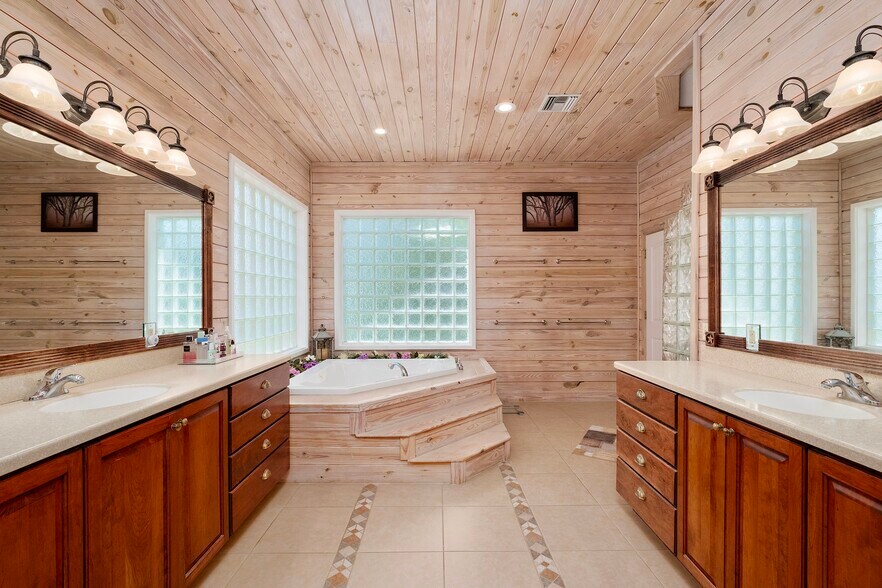 More Photos Of 7650 N Whippoorwill Ter, Hernando Horse Stables For Sale