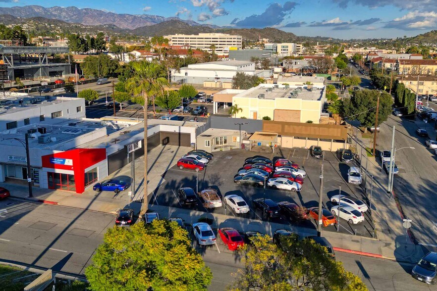 More Photos Of 318 S Brand Blvd, Glendale Auto Repair For Sale