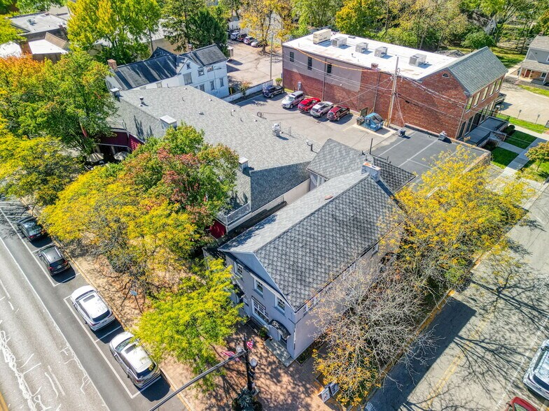 More Photos Of 633-635 High St, Columbus Storefront For Lease