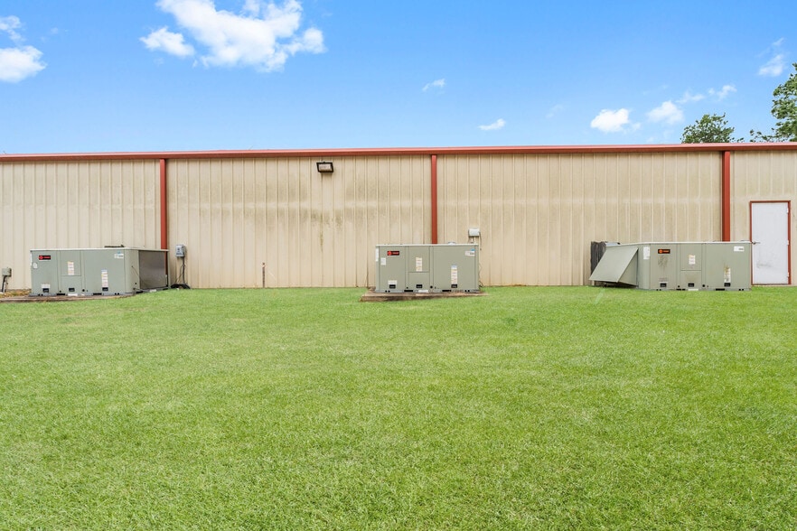 More Photos Of 28925 Nichols Sawmill Rd, Magnolia Warehouse For Sale