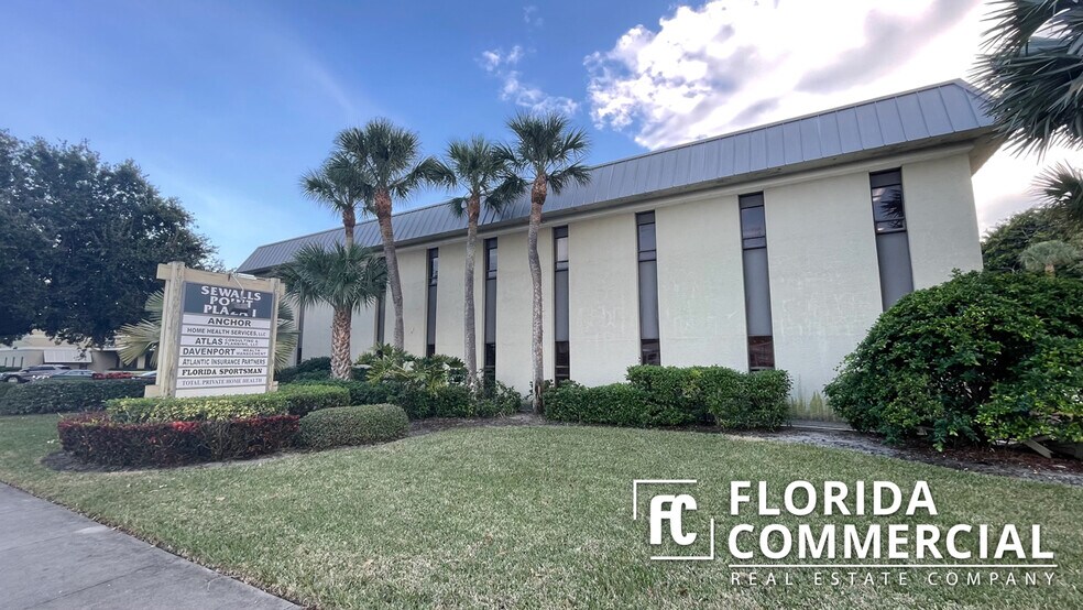 More Photos Of 3725 SE Ocean Blvd, Stuart Unknown For Lease