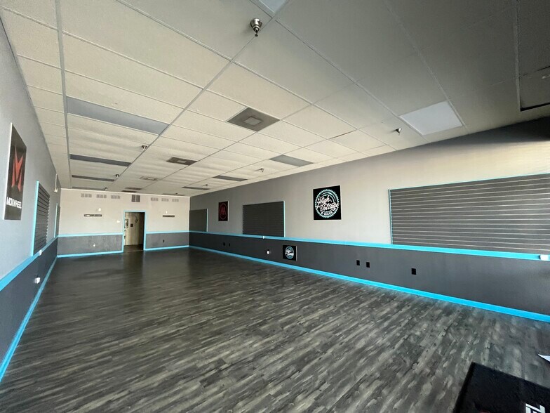 More Photos Of 1100 S US Highway 27, Clermont Unknown For Lease