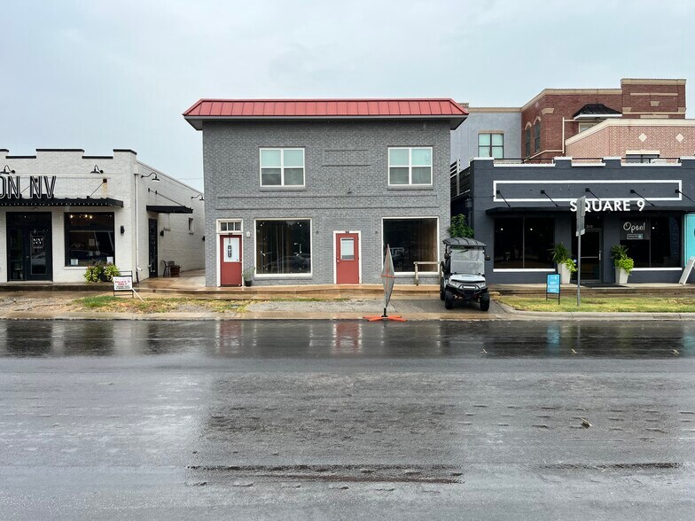 Primary Photo Of 311 S Locust St, Denton Freestanding For Lease