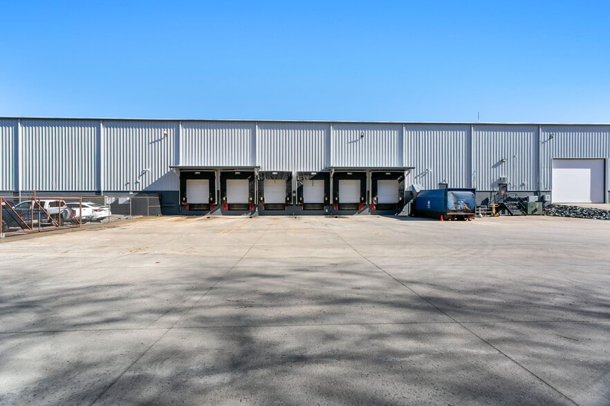 More Photos Of 4300 Old Greensboro Rd, Winston-Salem Warehouse For Lease