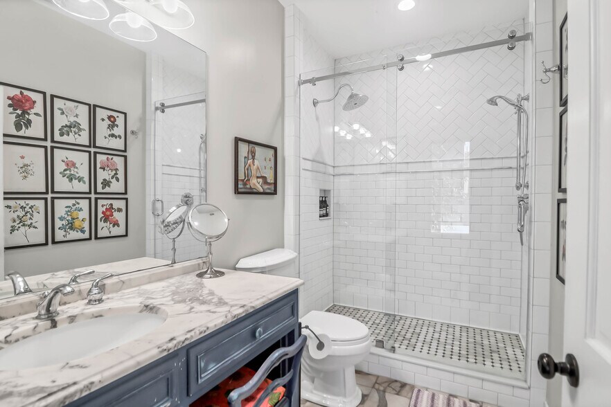 More Photos Of 78 Society St, Charleston Specialty For Sale