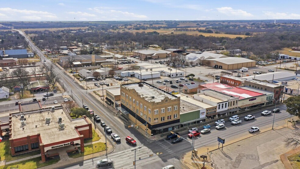 More Photos Of 100 W Central Ave, Comanche General Retail For Sale