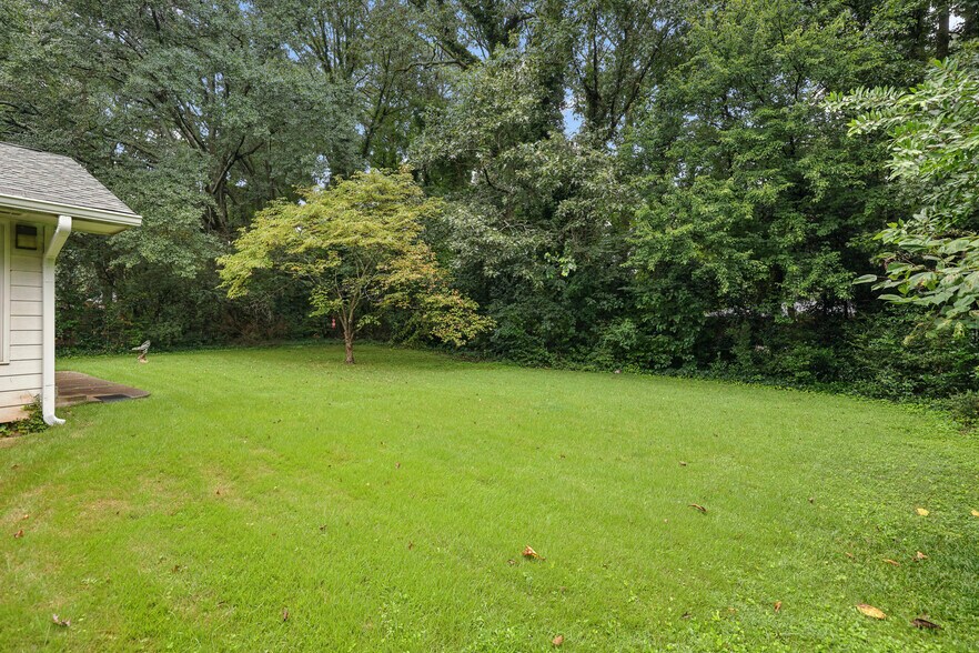 More Photos Of 2119 Vista Dale Ct, Tucker Office Residential For Sale
