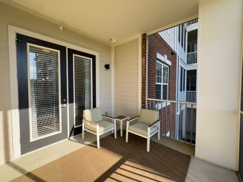 More Photos Of 2200 Carl D Silver Pky, Fredericksburg Apartments For Lease