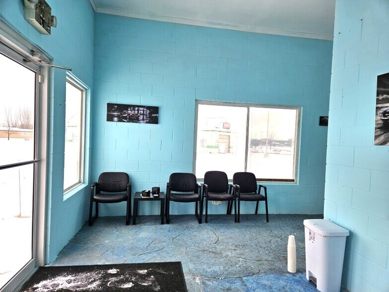 More Photos Of 10253 Pierce Rd, Freeland General Retail For Sale