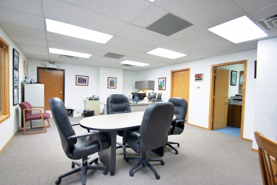 More Photos Of 1371 E Hecla Dr, Louisville Office For Sale