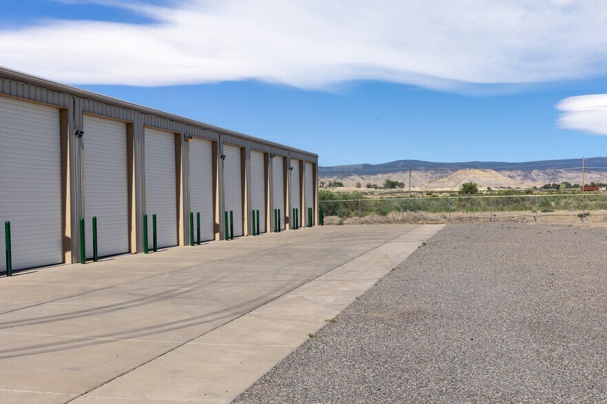 More Photos Of 320 Denny Ct, Montrose Self Storage For Sale